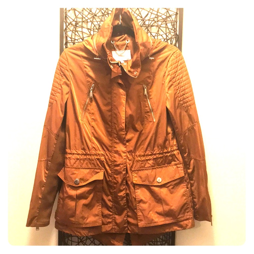 NWOT BCBG Semi Memory Anorak Jacket 🧥❤️